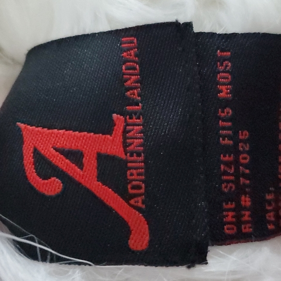 White Fur Collar by Adrienne Landeau One Size - Picture 4 of 7